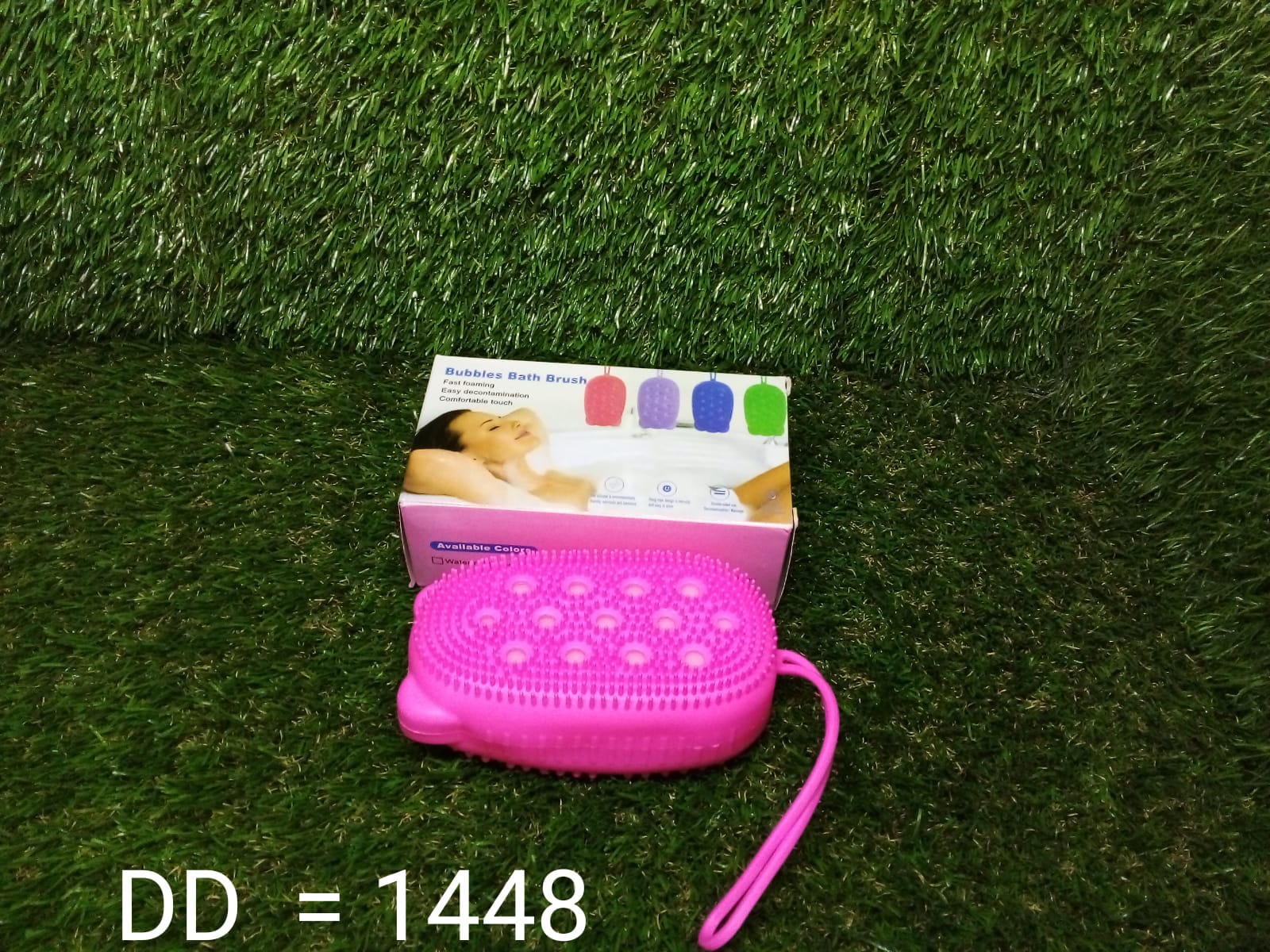 Super soft silicone body scrubber for bath. Super soft silicone body scrubber for bath.